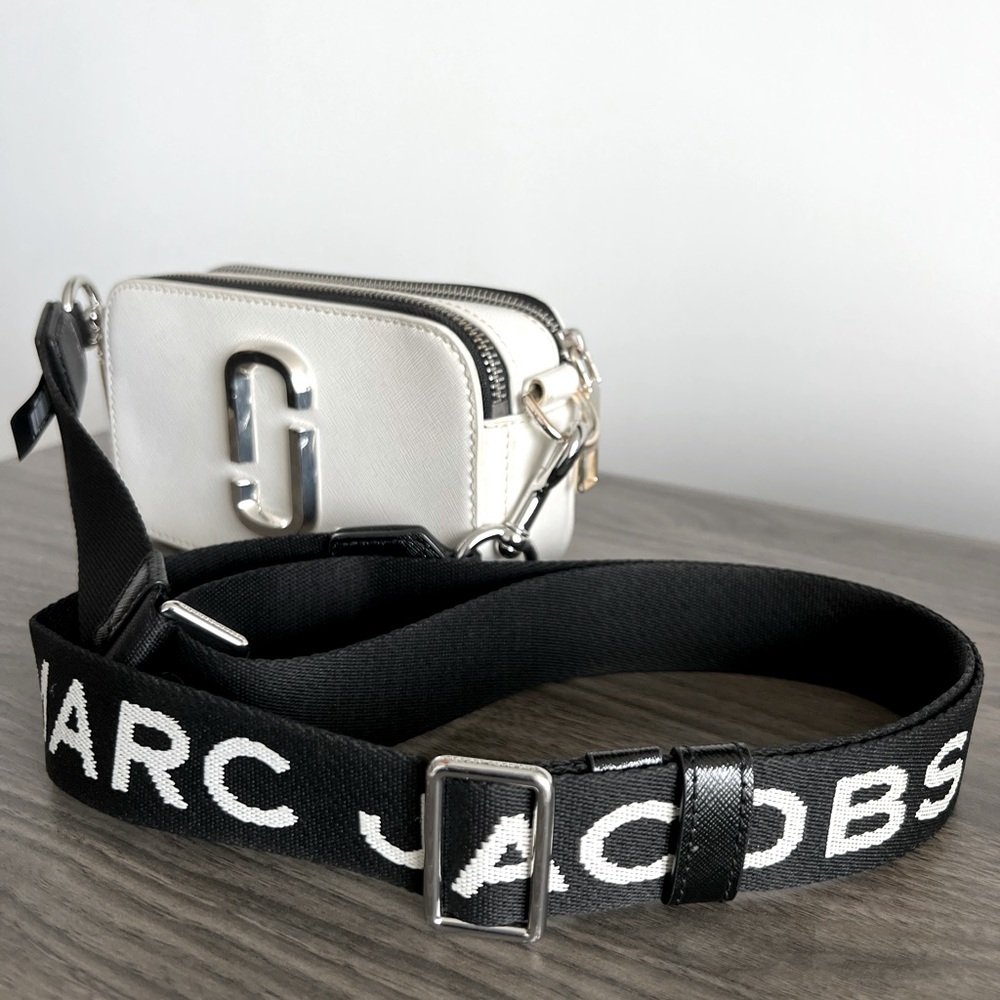 The Marc JacobsSnapshot Split Crossbody Camera Bag